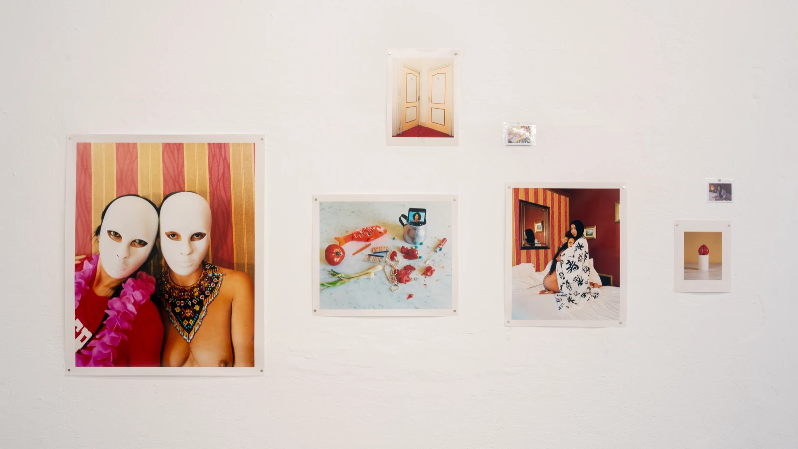 Club Quarantina, exhibition view at Wildpalms, Düsseldorf, curated by Gilles Neiens
