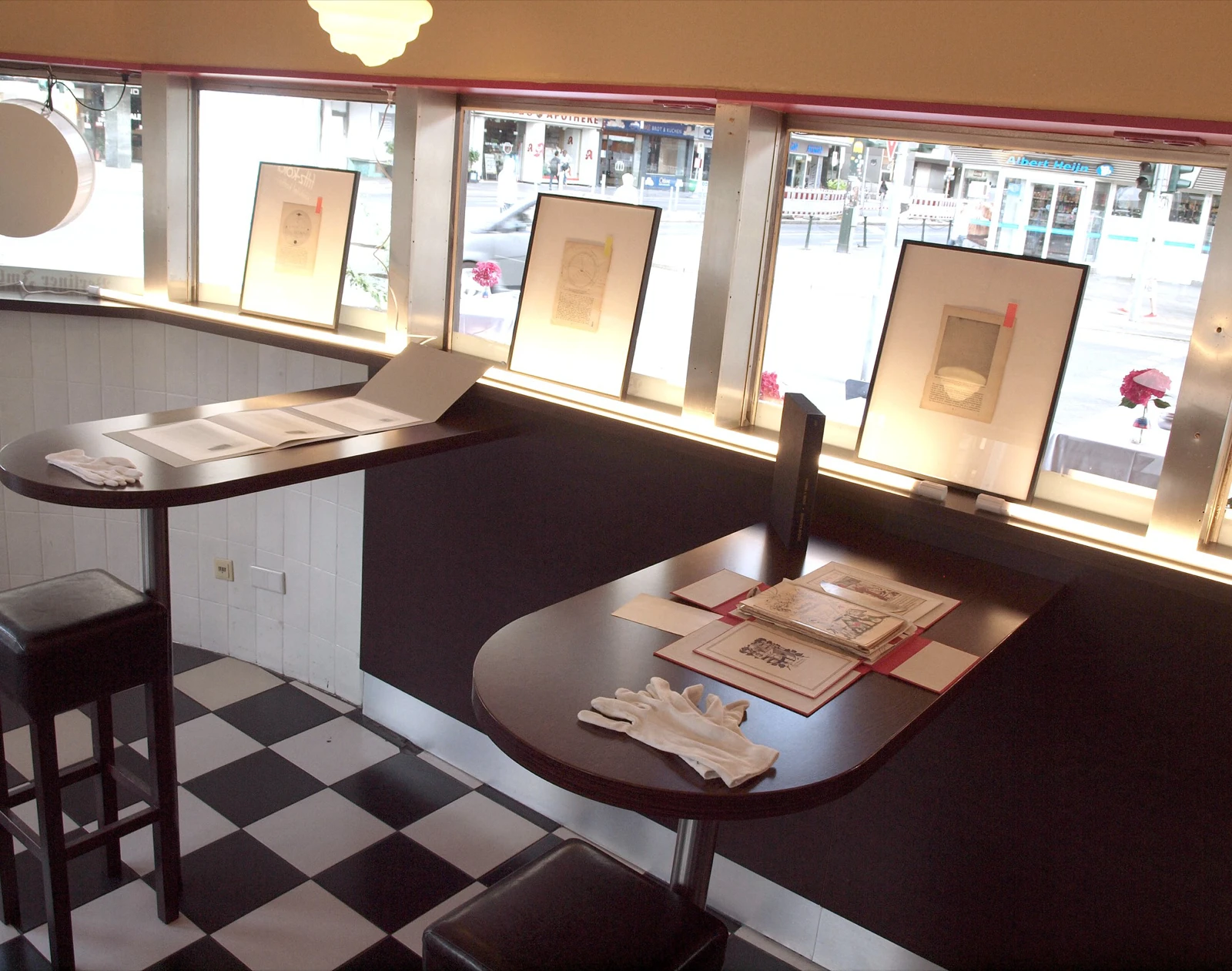 Installation view of Mario Asef’s work in BOOKS, wildpalms Düsseldorf, curated by Alexandra Meffert & Jorge Sanguino.