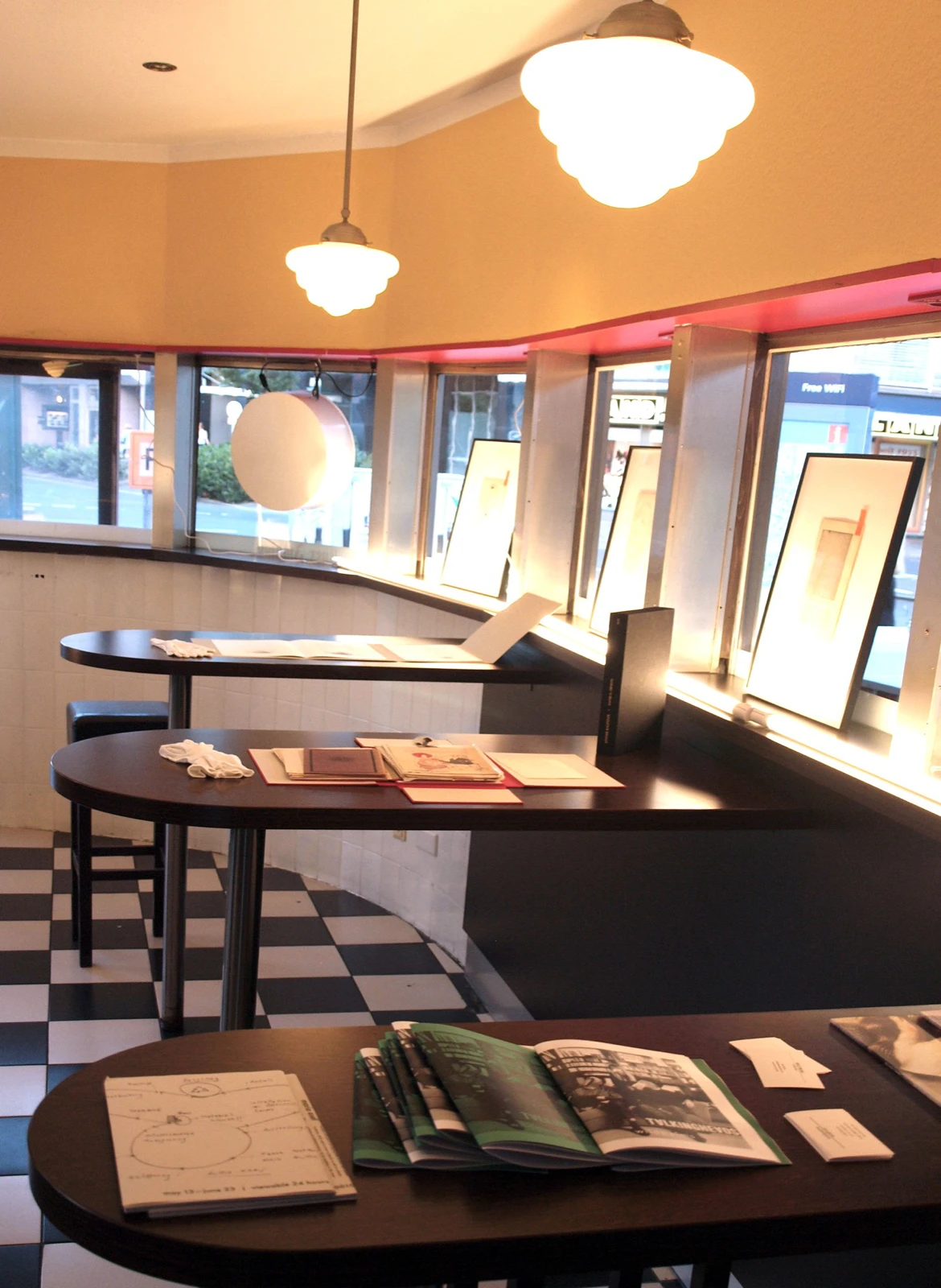 Installation view, BOOKS, wildpalms Düsseldorf.