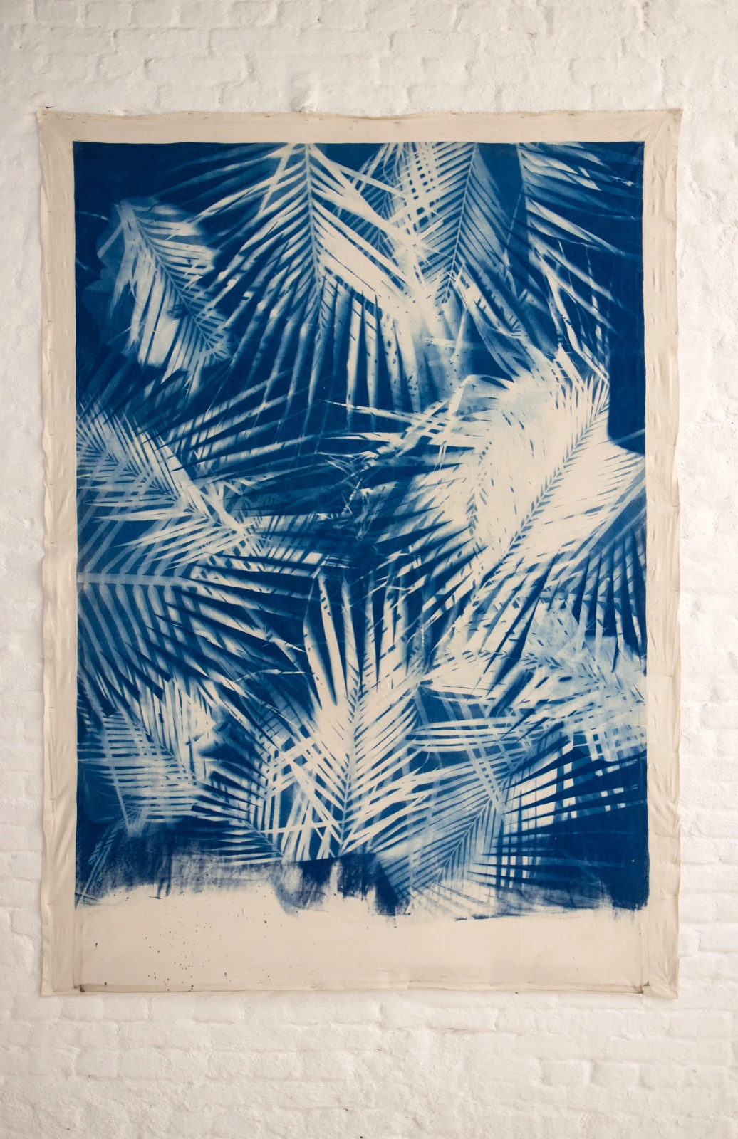 Fernando Barrera, Untitled, 2018, cyanotype on canvas, Te de Bogota, curated by Jorge Sanguino