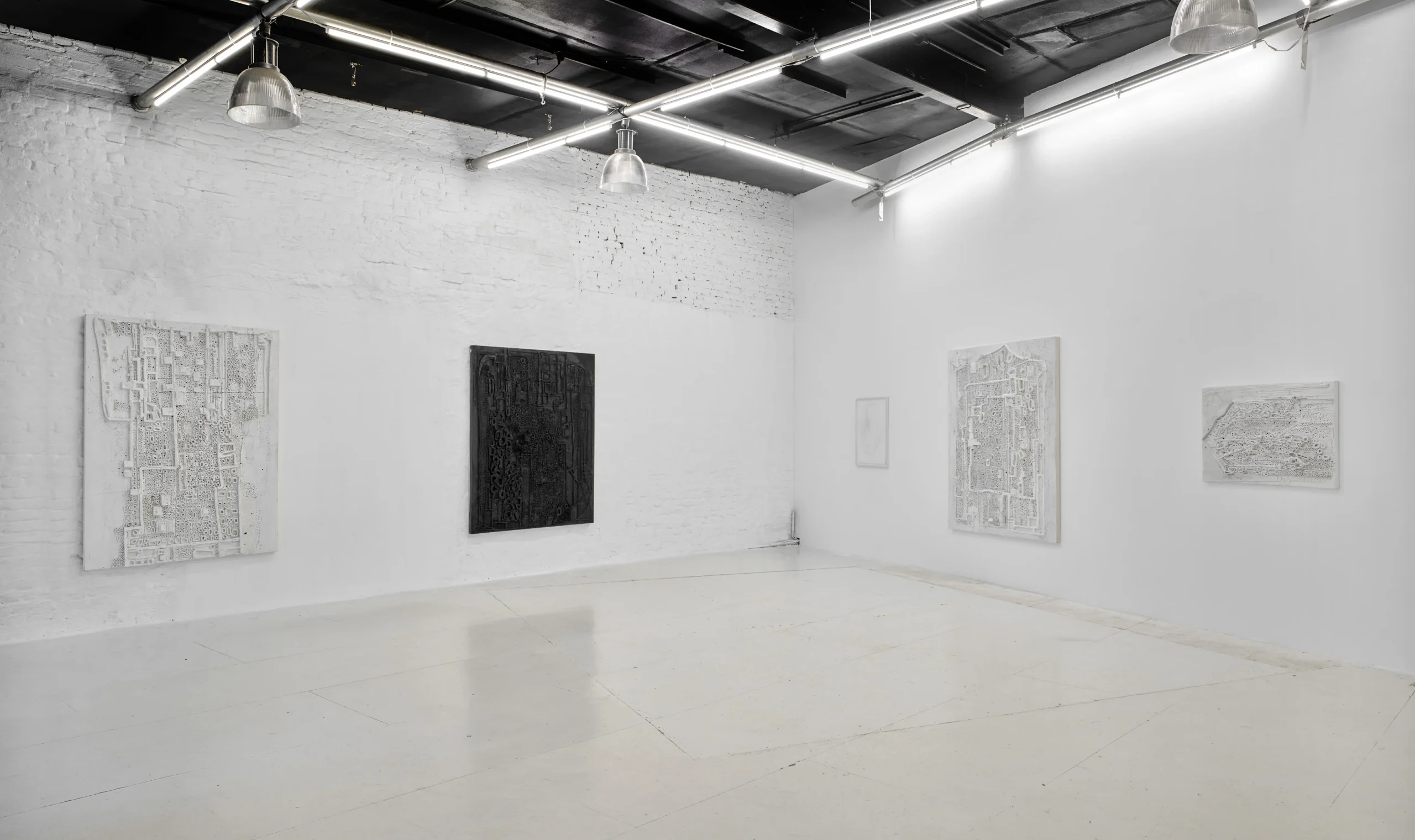 Lauriston Avery, Deaf Bats Blind Shepherds, installation view at wildpalms, curated by Alexandra Meffert