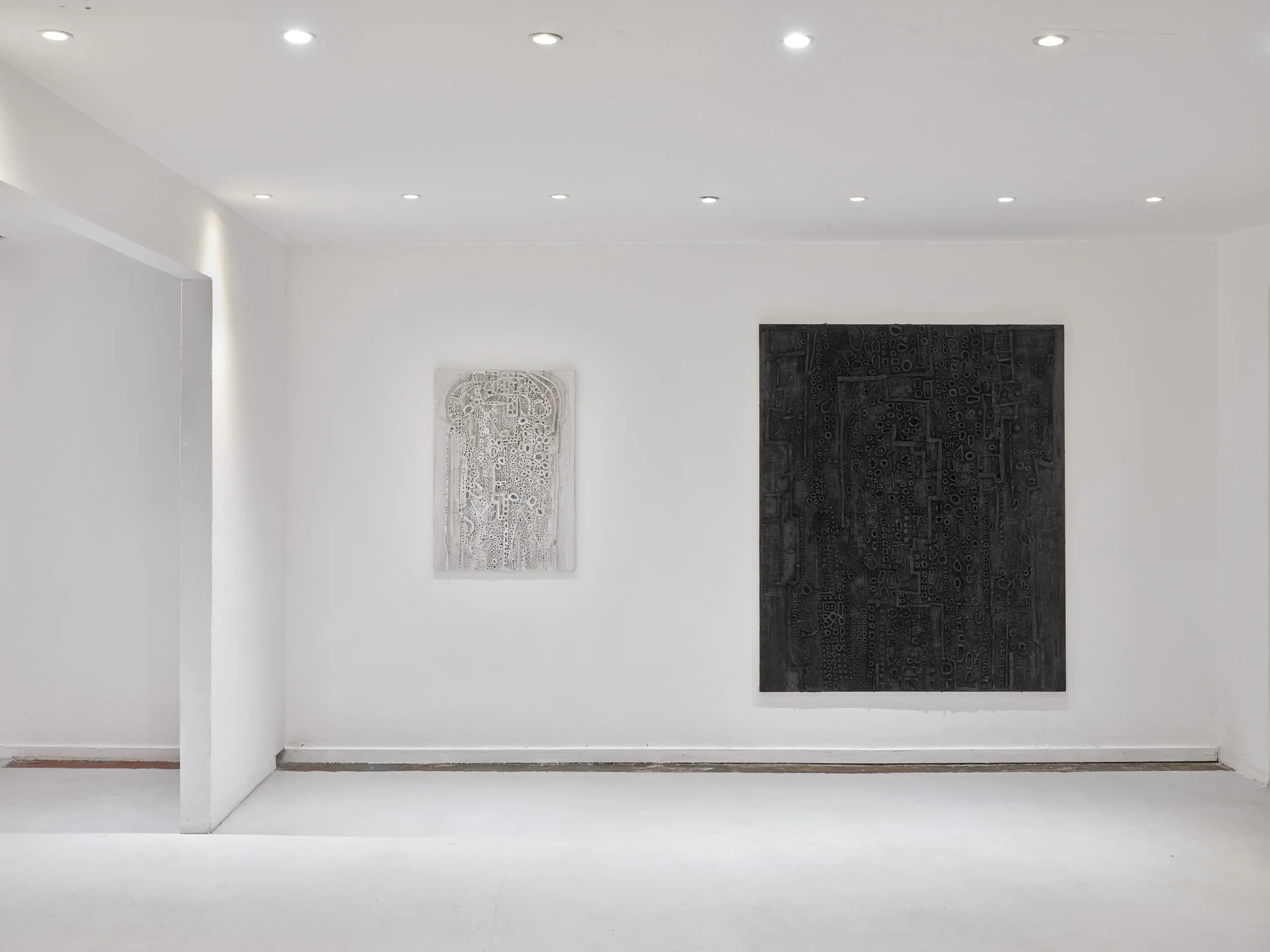 Lauriston Avery, Deaf Bats Blind Shepherds, installation view at wildpalms, curated by Alexandra Meffert