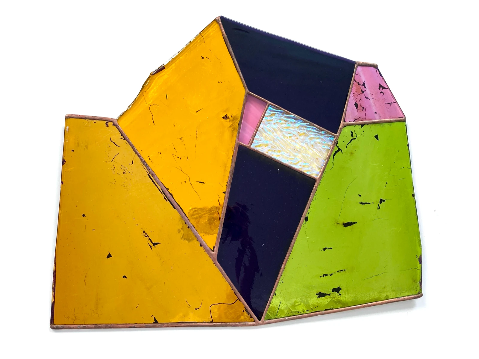 Paul Hance stained glass wall work in yellow, black and pink tones, Passage exhibition at wildpalms Düsseldorf, curated by Jorge Sanguino